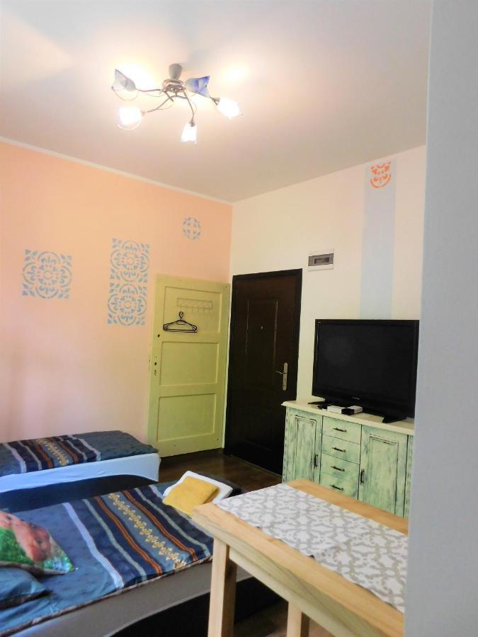 Stara Szkolas7 Noclegi,Mzajezierze 8 14-330 Mazury Maldeuten Exterior foto
