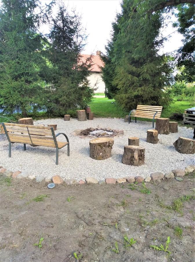 Stara Szkolas7 Noclegi,Mzajezierze 8 14-330 Mazury Maldeuten Exterior foto